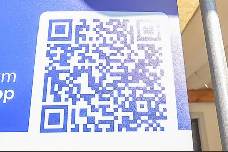 Casa à venda com 220m², 3 quartos e 3 vagas Casa à venda com 220m², 3 quartos e 3 vagasPlaca