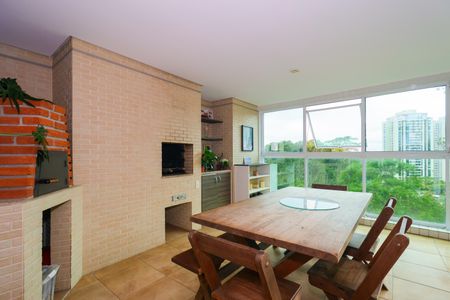 Apartamento à venda com 207m², 4 quartos e 3 vagasVaranda da Sala