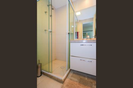 Apartamento à venda com 207m², 4 quartos e 3 vagasBanheiro da Suíte 4