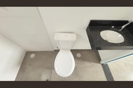 Apartamento à venda com 115m², 2 quartos e 2 vagas Apartamento à venda com 115m², 2 quartos e 2 vagasBanheiro da Suíte