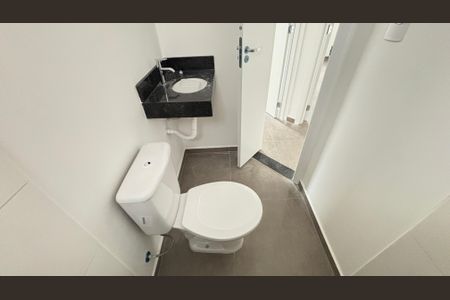 Apartamento à venda com 115m², 2 quartos e 2 vagas Apartamento à venda com 115m², 2 quartos e 2 vagasBanheiro Social
