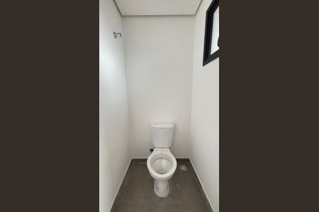 Apartamento à venda com 115m², 2 quartos e 2 vagas Apartamento à venda com 115m², 2 quartos e 2 vagasBanheiro de Serviço