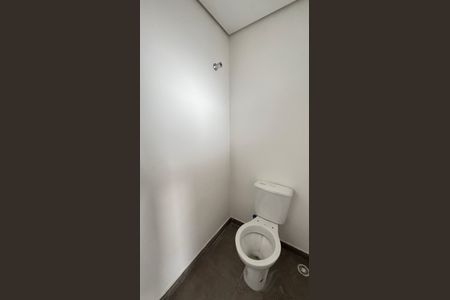 Apartamento à venda com 115m², 2 quartos e 2 vagas Apartamento à venda com 115m², 2 quartos e 2 vagasBanheiro de Serviço