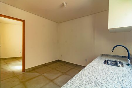 Studio de kitnet/studio para alugar com 1 quarto, 28m² em Vila Parque Jabaquara, São Paulo