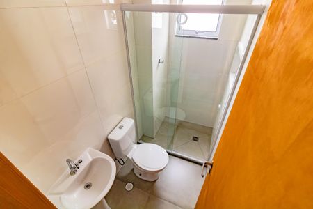 Banheiro Social de kitnet/studio para alugar com 1 quarto, 28m² em Vila Parque Jabaquara, São Paulo