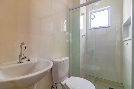 Banheiro Social de kitnet/studio para alugar com 1 quarto, 28m² em Vila Parque Jabaquara, São Paulo