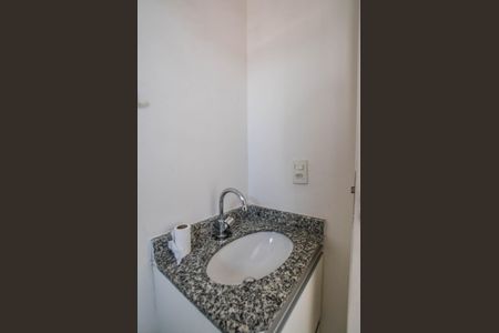 Apartamento à venda com 62m², 3 quartos e 2 vagasBanheiro da Suíte