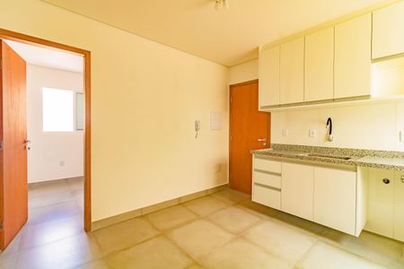 Sala de kitnet/studio para alugar com 1 quarto, 28m² em Vila Parque Jabaquara, São Paulo