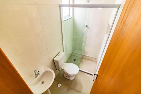 Banheiro Social de kitnet/studio para alugar com 1 quarto, 28m² em Vila Parque Jabaquara, São Paulo