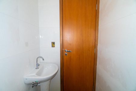 Banheiro de apartamento para alugar com 1 quarto, 28m² em Jardim Oriental, São Paulo