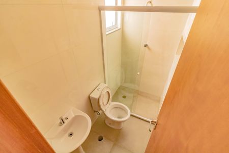 Banheiro Social de kitnet/studio para alugar com 1 quarto, 28m² em Jardim Oriental, São Paulo