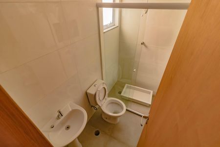 Banheiro Social de kitnet/studio para alugar com 1 quarto, 28m² em Jardim Oriental, São Paulo