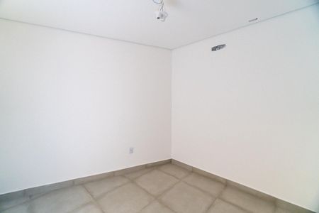 Quarto de kitnet/studio para alugar com 1 quarto, 28m² em Jardim Oriental, São Paulo