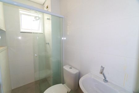 Banheiro de apartamento para alugar com 1 quarto, 28m² em Jardim Oriental, São Paulo