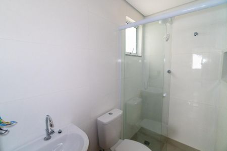 Banheiro Social de kitnet/studio para alugar com 1 quarto, 32m² em Jardim Oriental, São Paulo