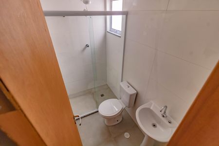 Studio para alugar com 32m², 1 quarto e sem vaga Studio para alugar com 32m², 1 quarto e sem vagaBanheiro Social