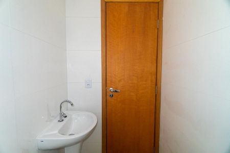 Banheiro de kitnet/studio para alugar com 1 quarto, 32m² em Jardim Oriental, São Paulo