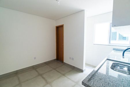 Sala/Cozinha de apartamento para alugar com 1 quarto, 32m² em Jardim Oriental, São Paulo