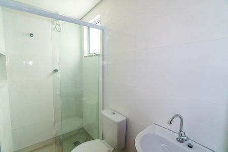 Banheiro de apartamento para alugar com 1 quarto, 32m² em Jardim Oriental, São Paulo