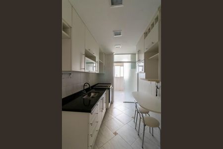 Apartamento para alugar com 76m², 2 quartos e 1 vagaCozinha