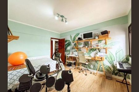 Apartamento à venda com 178m², 4 quartos e 2 vagasQuarto