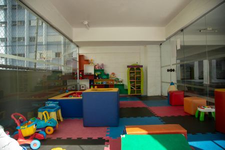 Apartamento à venda com 96m², 2 quartos e 1 vagaÁrea comum