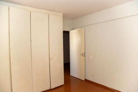 Apartamento à venda com 96m², 2 quartos e 1 vagaQuarto 2