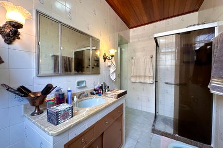 Apartamento à venda com 172m², 3 quartos e 1 vaga Apartamento à venda com 172m², 3 quartos e 1 vagaBanheiro da Suíte