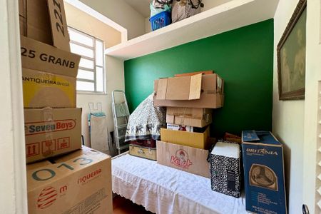 Apartamento à venda com 172m², 3 quartos e 1 vaga Apartamento à venda com 172m², 3 quartos e 1 vagaQuarto de Serviço