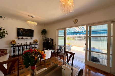 Apartamento à venda com 172m², 3 quartos e 1 vaga Apartamento à venda com 172m², 3 quartos e 1 vagaSala