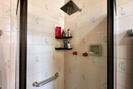 Apartamento à venda com 172m², 3 quartos e 1 vaga Apartamento à venda com 172m², 3 quartos e 1 vagaBanheiro da Suíte