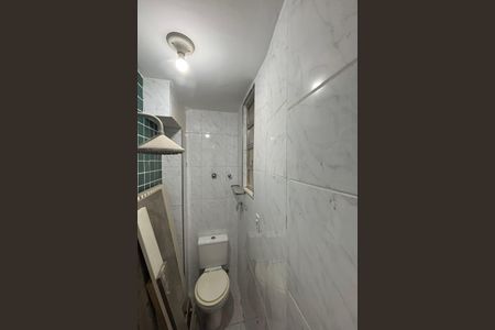 Apartamento à venda com 121m², 3 quartos e 1 vagaÁrea de serviço - banheiro