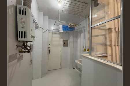 Apartamento à venda com 121m², 3 quartos e 1 vagaÁrea de serviço
