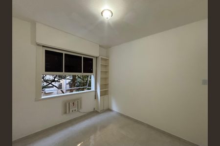 Apartamento à venda com 121m², 3 quartos e 1 vagaQuarto 1