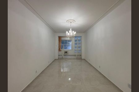 Apartamento à venda com 121m², 3 quartos e 1 vagaSala