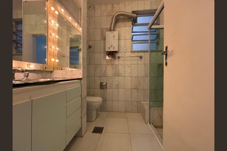 Apartamento à venda com 121m², 3 quartos e 1 vagaBanheiro da Suíte