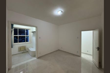 Apartamento à venda com 121m², 3 quartos e 1 vagaSuíte