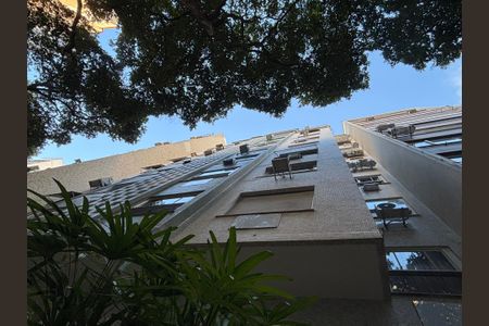 Apartamento à venda com 121m², 3 quartos e 1 vagaFachada