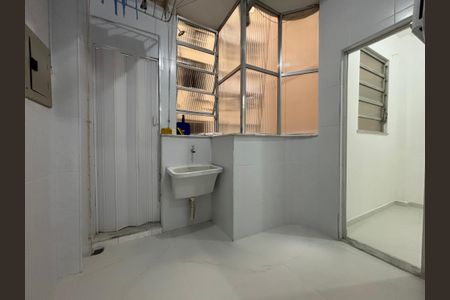 Apartamento à venda com 121m², 3 quartos e 1 vagaÁrea de serviço 