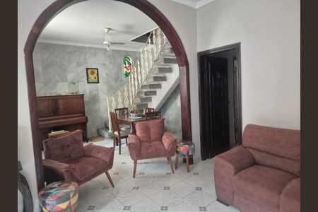 Casa à venda com 200m², 5 quartos e 2 vagas