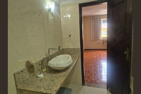 Casa à venda com 200m², 5 quartos e 2 vagas