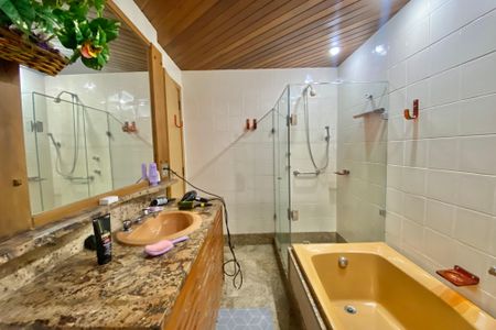 Apartamento à venda com 390m², 4 quartos e 1 vagaBanheiro social