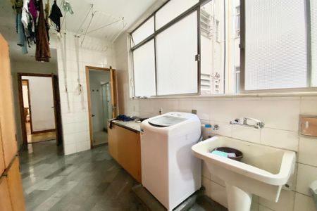 Apartamento à venda com 390m², 4 quartos e 1 vagaÁrea de Serviço