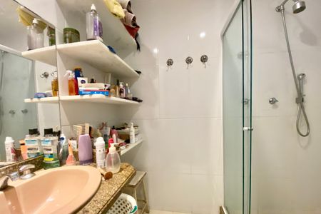 Apartamento à venda com 390m², 4 quartos e 1 vagaBanheiro de serviço