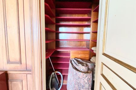 Apartamento à venda com 390m², 4 quartos e 1 vagaCloset