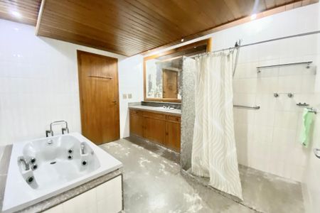 Apartamento à venda com 390m², 4 quartos e 1 vagaSuite