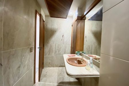 Apartamento à venda com 390m², 4 quartos e 1 vagaLavabo