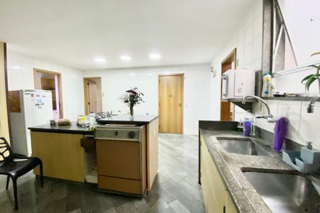 Apartamento à venda com 390m², 4 quartos e 1 vagaCozinha