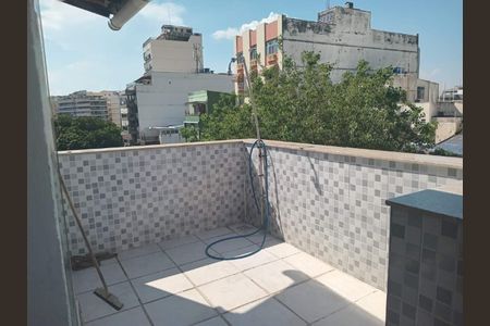 Apartamento à venda com 100m², 2 quartos e sem vaga