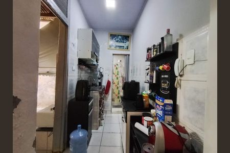 Casa à venda com 105m², 2 quartos e sem vaga